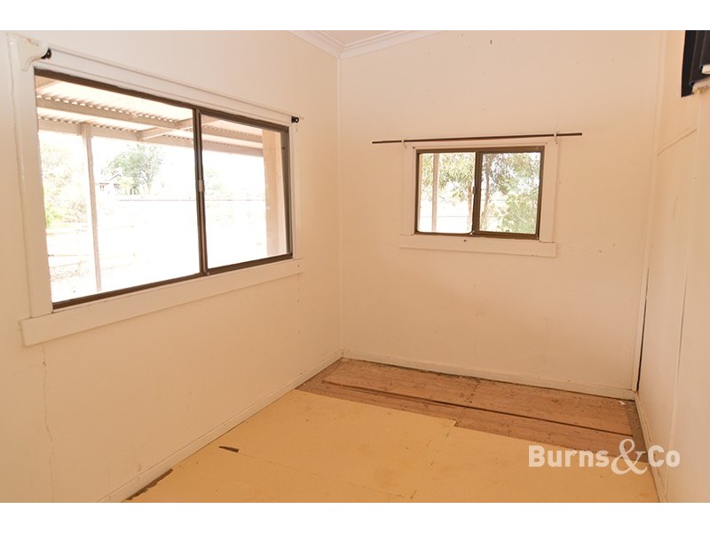 20 Weaver Lane, Merbein West VIC 3505