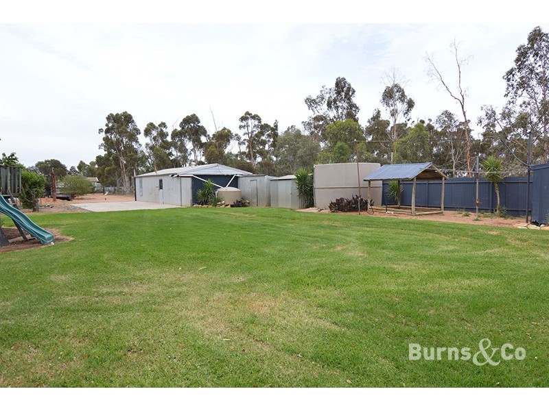 20 Weaver Lane, Merbein West VIC 3505