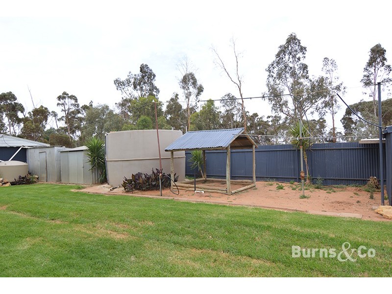 20 Weaver Lane, Merbein West VIC 3505