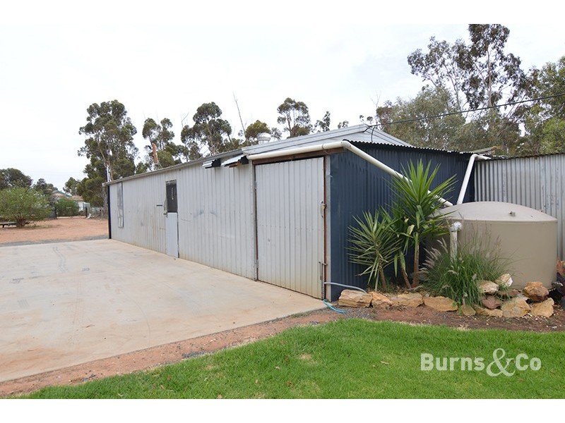 20 Weaver Lane, Merbein West VIC 3505