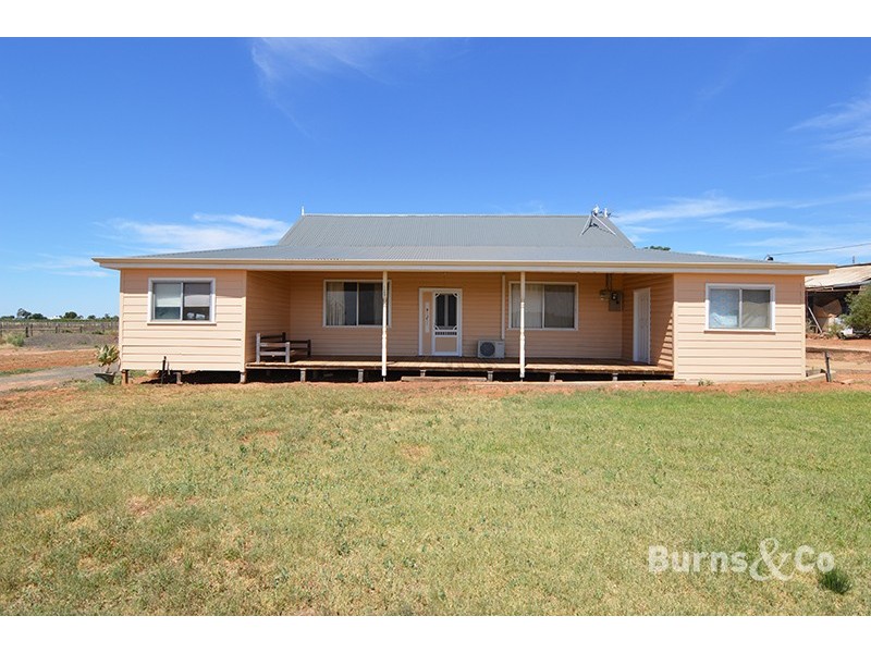 123 Honour Avenue, Merbein VIC 3505