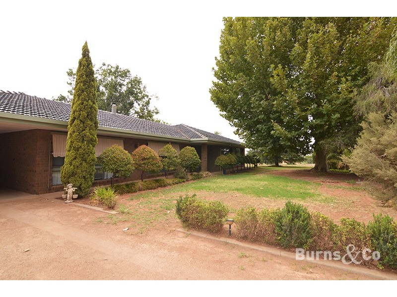 114 Seventh Street Ext, Birdwoodton VIC 3505