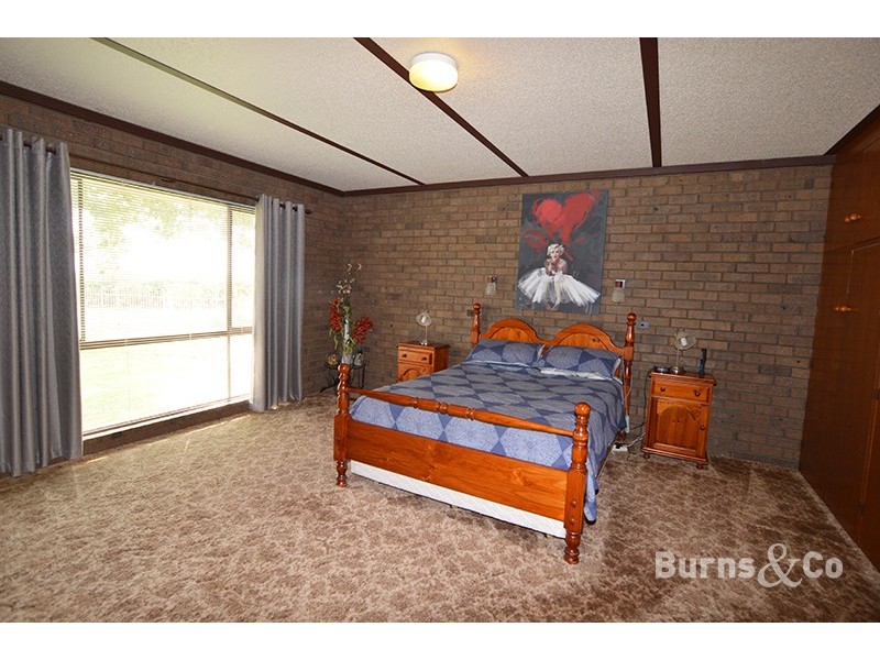 114 Seventh Street Ext, Birdwoodton VIC 3505