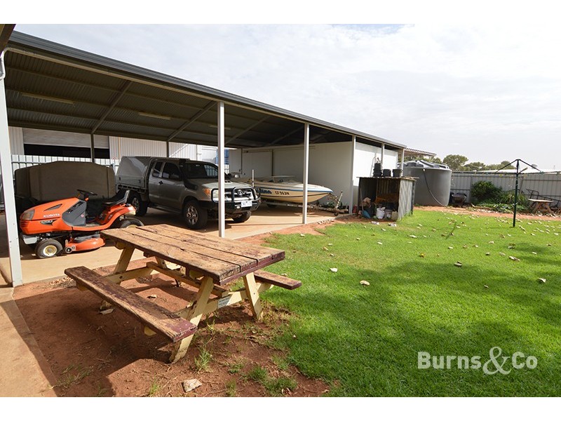 114 Seventh Street Ext, Birdwoodton VIC 3505