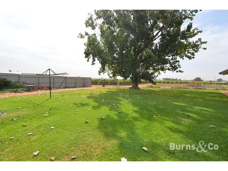 114 Seventh Street Ext, Birdwoodton VIC 3505