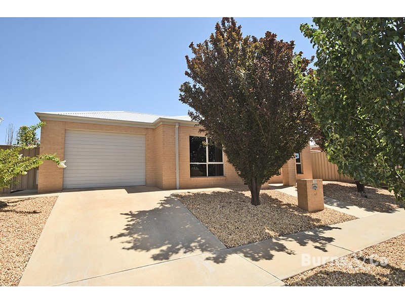 12 Lever Jary Court, Red Cliffs VIC 3496