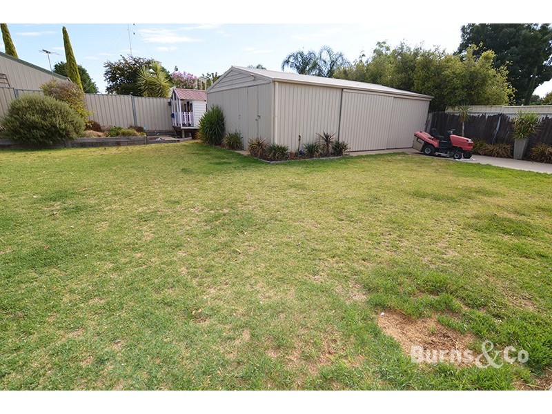 1 Lauren Close, Gol Gol NSW 2738