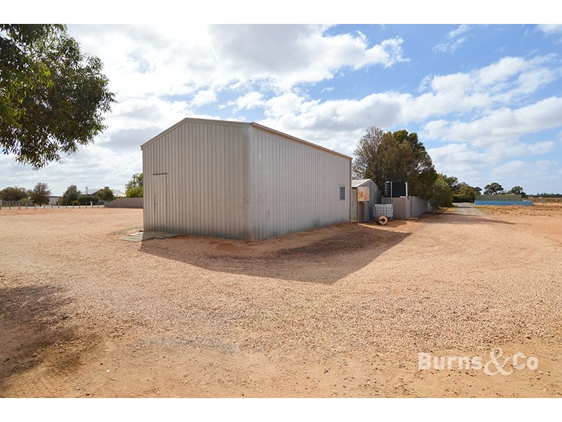 151 Mena Road, Birdwoodton VIC 3505