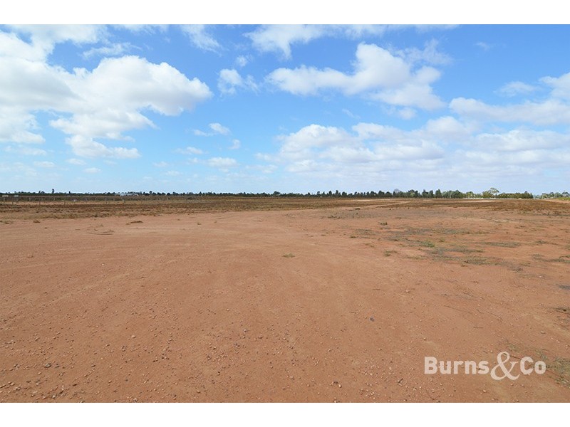 151 Mena Road, Birdwoodton VIC 3505