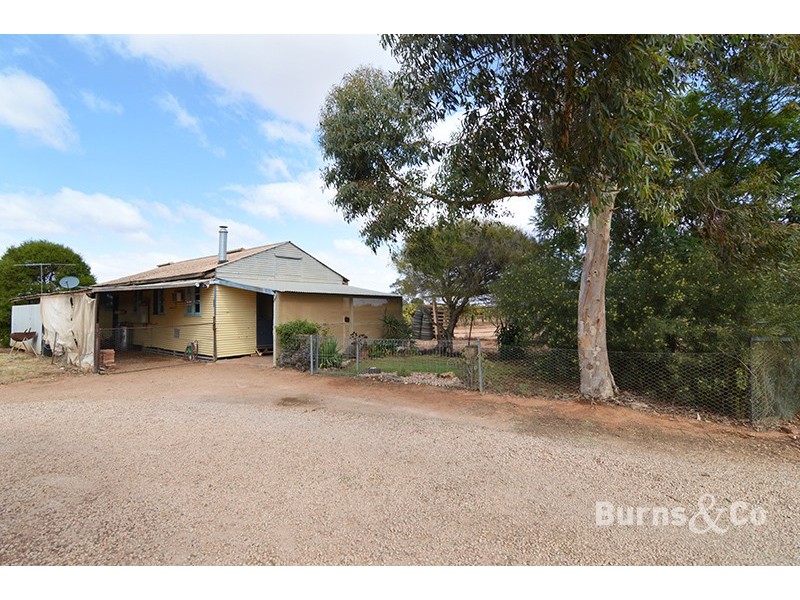 151 Mena Road, Birdwoodton VIC 3505