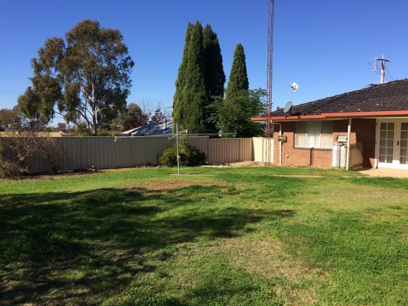 27 Britt Street, Ouyen VIC 3490