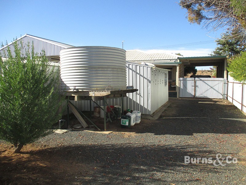 24 Harold Street, Ouyen VIC 3490