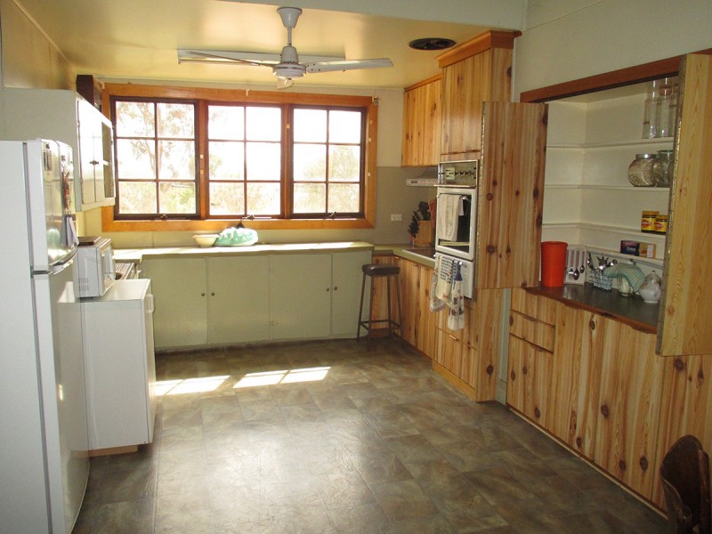 106 Rowe Street, Ouyen VIC 3490