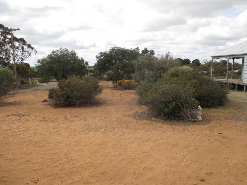 106 Rowe Street, Ouyen VIC 3490