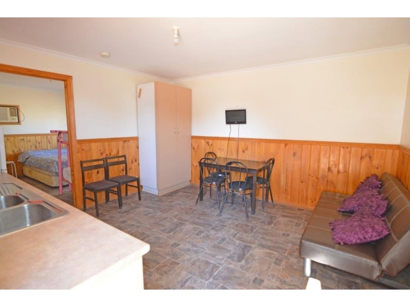 5302 Sturt Highway, Cullulleraine VIC 3496