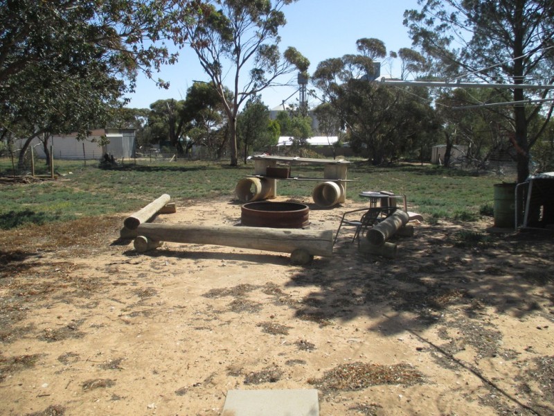 24 Richardson Street, Walpeup VIC 3507