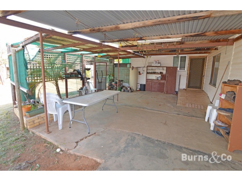 34 Cary Street, Euston NSW 2737