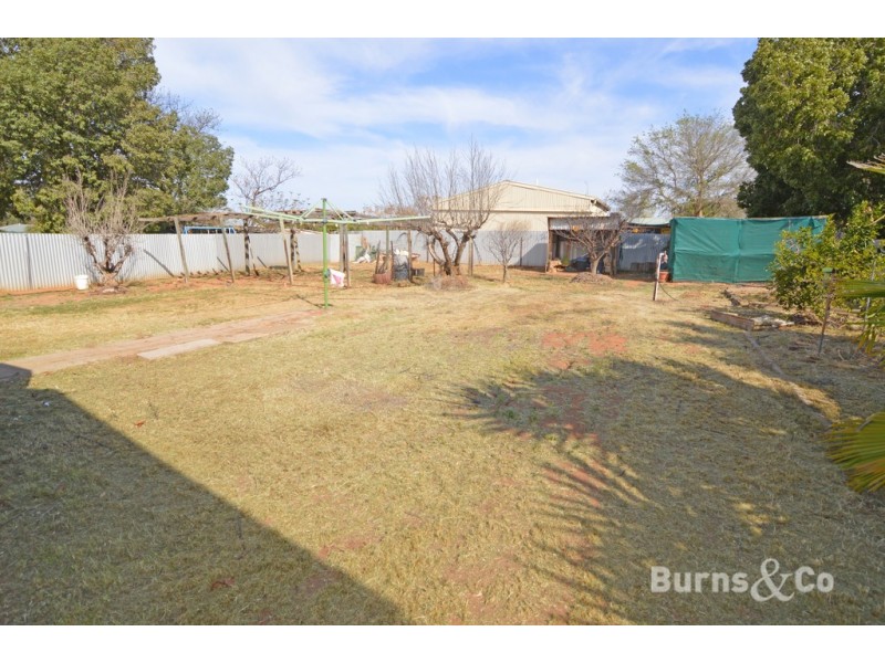 34 Cary Street, Euston NSW 2737