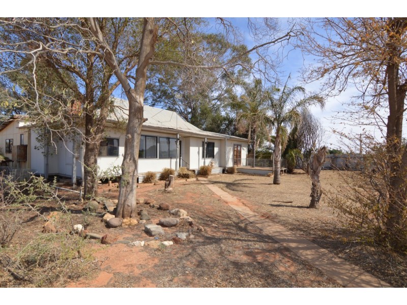 72 Honour Avenue, Merbein West VIC 3505