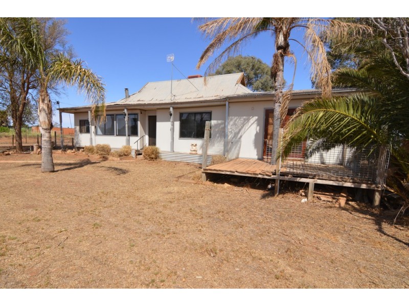 72 Honour Avenue, Merbein West VIC 3505