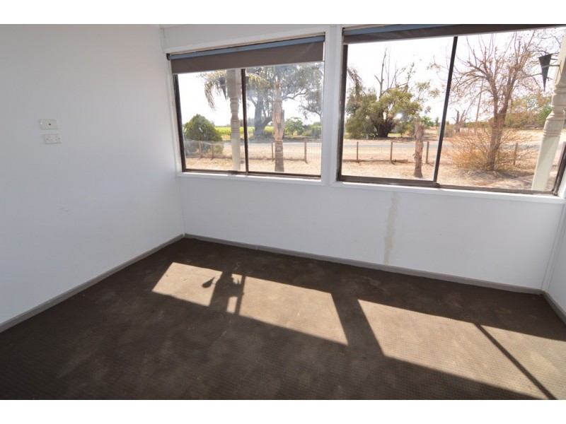 72 Honour Avenue, Merbein West VIC 3505