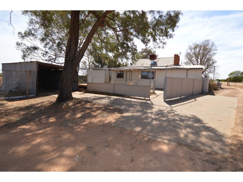 72 Honour Avenue, Merbein West VIC 3505