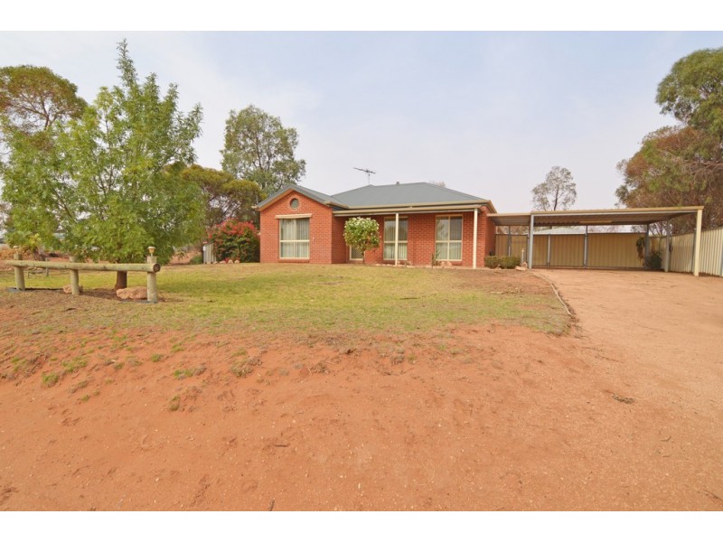 CA 2004 Mullroo Drive, Cullulleraine VIC 3496