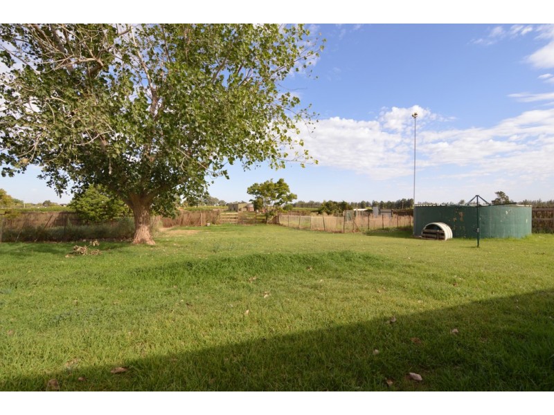 16 Cowanna Avenue, Merbein South VIC 3505