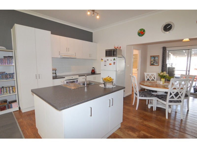 16 Third Street, Merbein VIC 3505