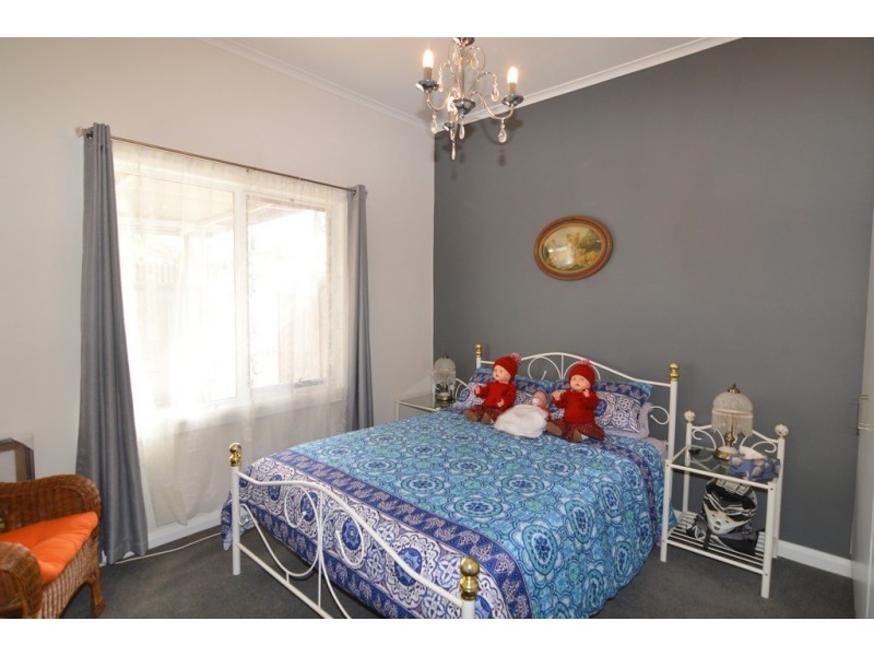 16 Third Street, Merbein VIC 3505