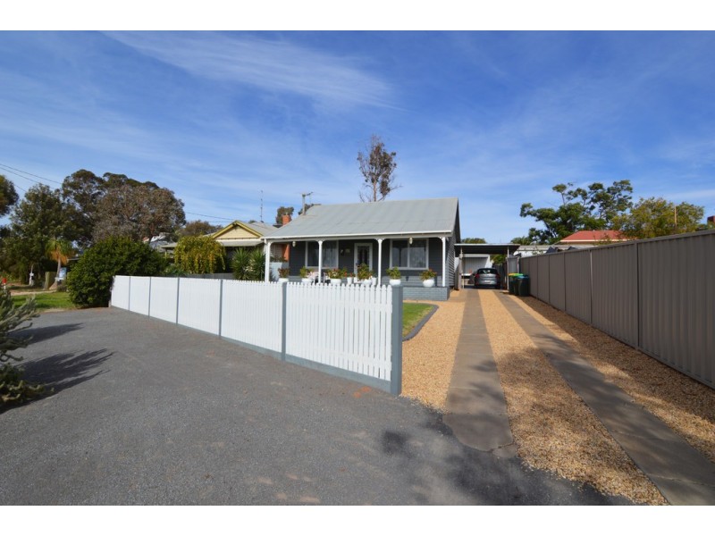16 Third Street, Merbein VIC 3505