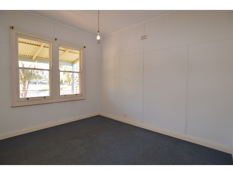 20 Gregory Street, Ouyen VIC 3490