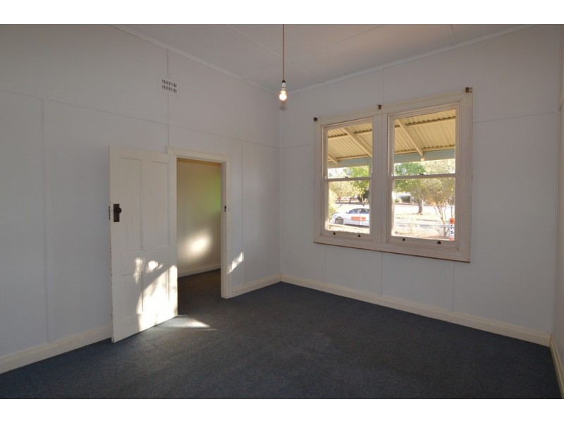 20 Gregory Street, Ouyen VIC 3490