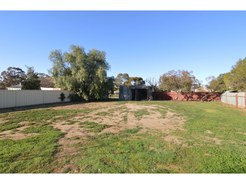 20 Gregory Street, Ouyen VIC 3490