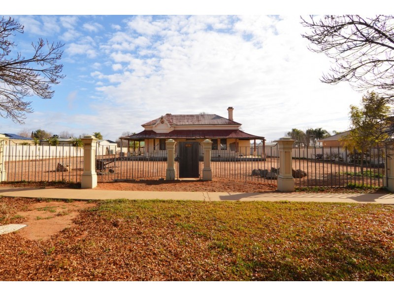 125-127 Riverside Avenue, Mildura VIC 3500