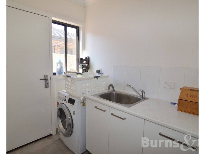 2/13 Springfield Drive, Mildura VIC 3500