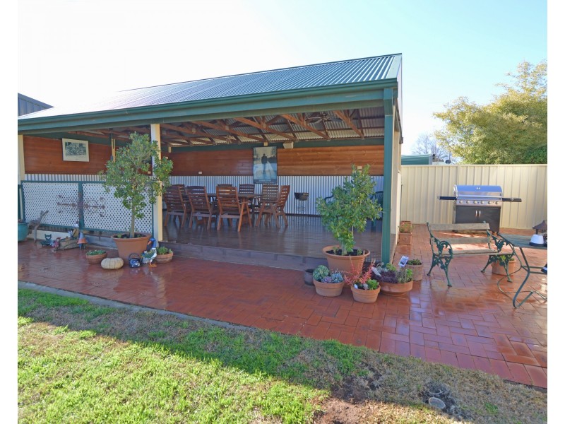 64 William Street, Gol Gol NSW 2738