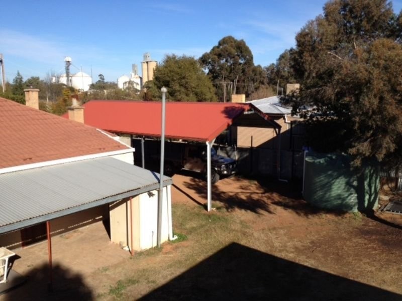 12 Fuller Street, Ouyen VIC 3490