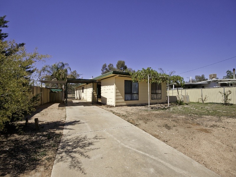 30 Ryder Crescent, Wentworth NSW 2648