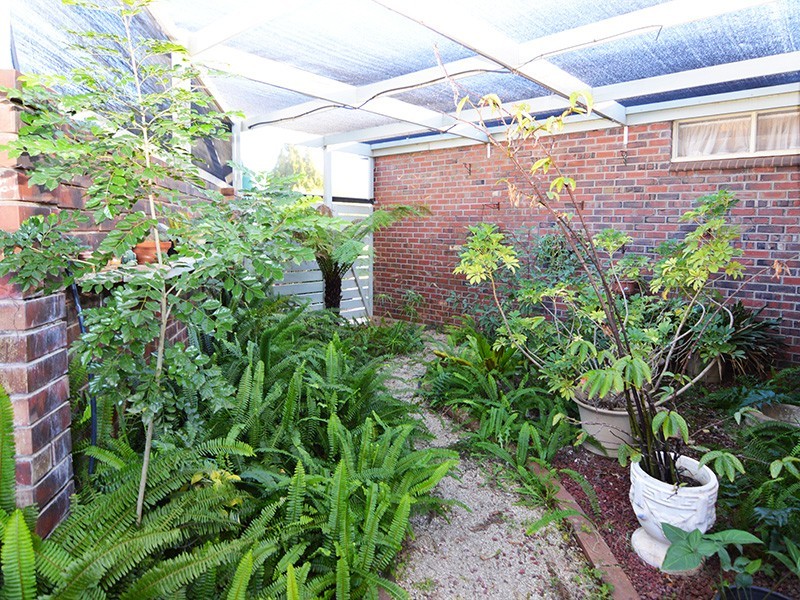 1/9 John Court, Irymple VIC 3498