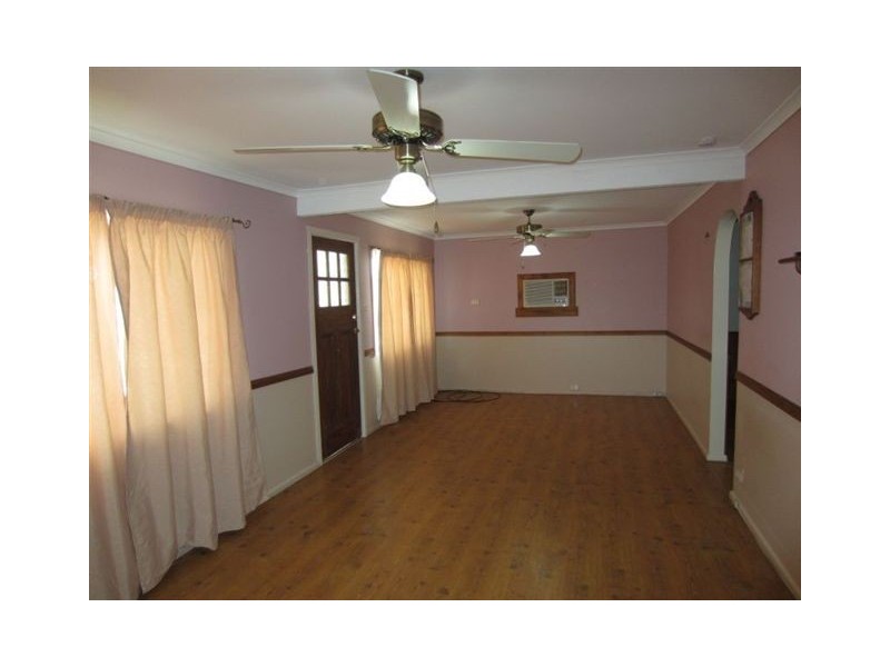 73 Tapio Street, Dareton NSW 2717