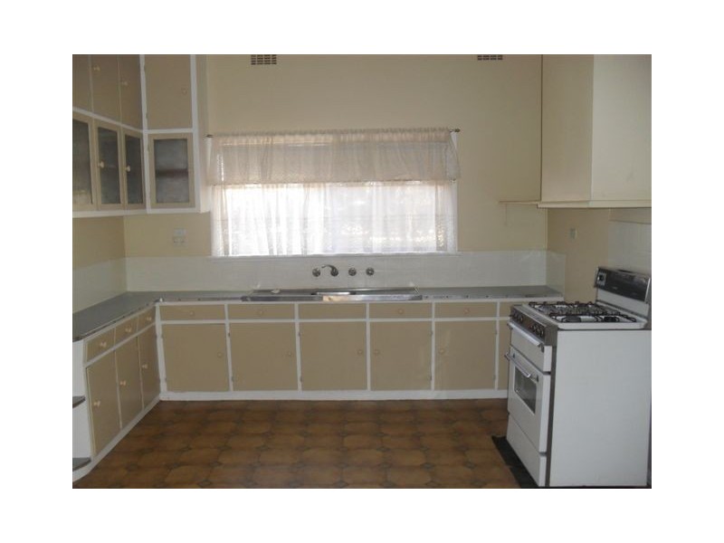 33 Church Road, Curlwaa NSW 2648