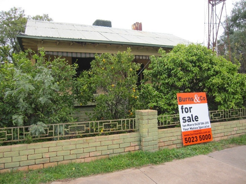 49 Sutcliff Street, Sea Lake VIC 3533