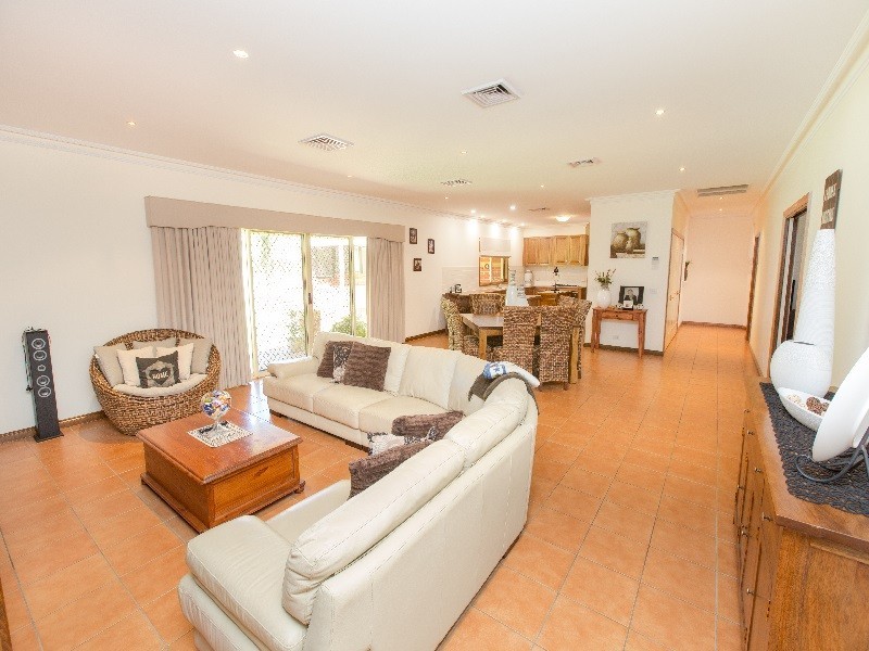 423 Dairtnunk Avenue, Cardross VIC 3496