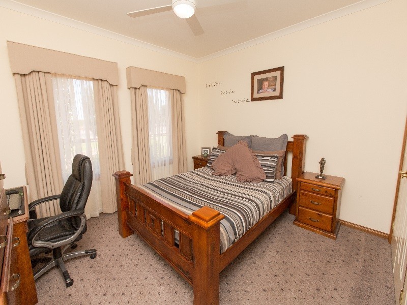 423 Dairtnunk Avenue, Cardross VIC 3496