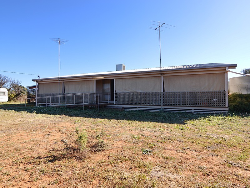 210 Jezzine Road, Robinvale VIC 3549