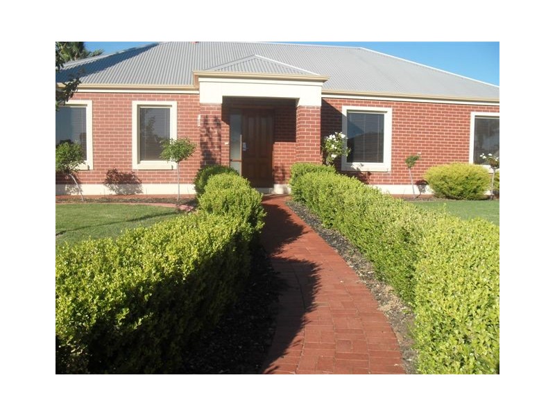 4 Sunset Court, Mildura VIC 3500