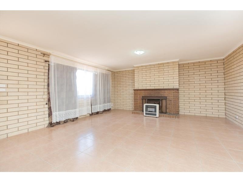 19 Riverview Drive, Dareton NSW 2717