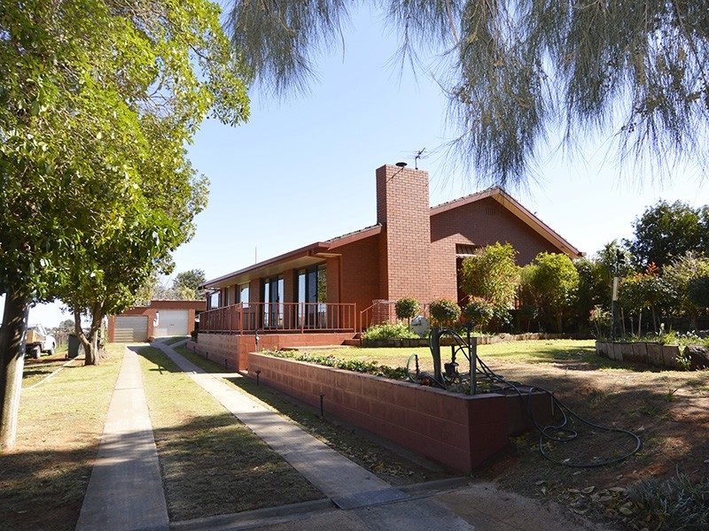 36 Coorong Avenue, Irymple VIC 3498