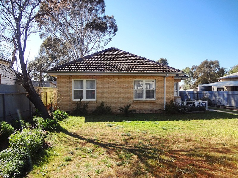 10 Horace Street, Sea Lake VIC 3533